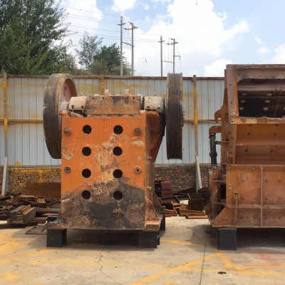 闲置中日产1800吨砂石料生产线设备75鄂式破碎机出售
