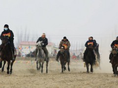 这场赛马大会让新疆博湖县冬季旅游“热”起来